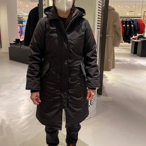 Canada Goose - Kids Brittania Midi Down Parka With Hood 14/16 Youth (XS/S Woman)